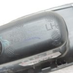 Oriģināls Toyota Yaris XP210 Aizmugurējo kreiso durvju vāka roku balsts