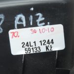 Oriģināls Toyota Yaris XP210 Aizmugurējo kreiso durvju vāka roku balsts