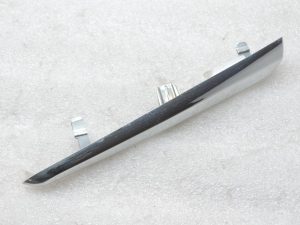 Oriģinālais 2014-2020 Toyota Yaris P13 bampera apdare hroma līstes priekšējais kreisais