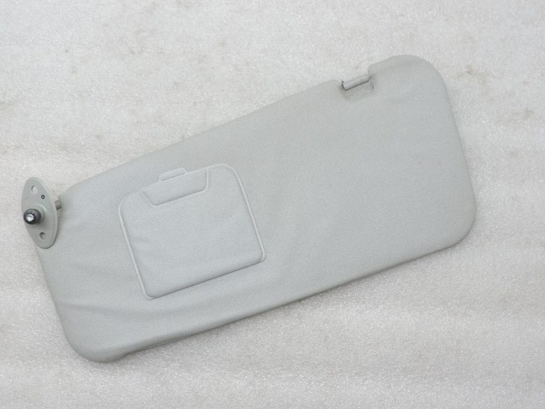 Oriģinālā Toyota Yaris Verso P2 Saules aizsarglīdzeklis kreisais, pelēks 7432052550B0