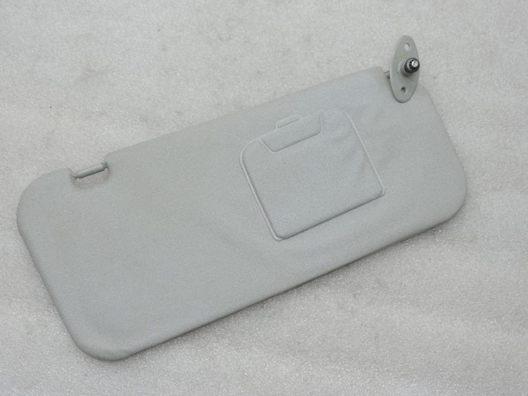 Oriģinālā Toyota Yaris Verso P2 Saules aizsegs labajā pusē, pelēks 7431052090B0