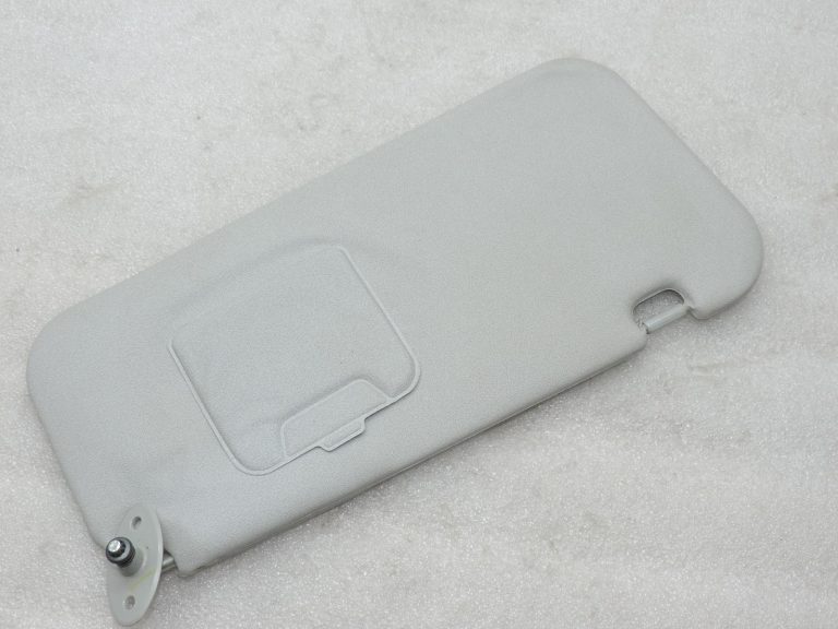 Oriģinālā Toyota Yaris Verso P2 Saules aizsegs labajā pusē, pelēks 7431052090B0