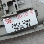 Oriģināls Toyota Yaris Verso P2 salona apgaismojuma centrs pelēks 8124012060P0