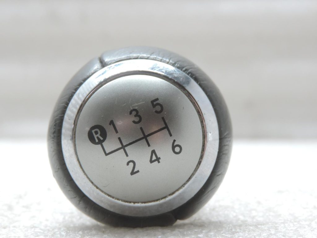 Original 2011-2014 Toyota Yaris P13 6-speed manual gearbox gear knob