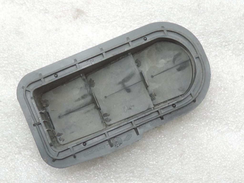 Original 2001-2020 Toyota Yaris P9/P13 Rear L/R body ventilation grille