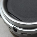 Oriģinālais 2011-2014 Toyota Yaris P13 paneļa ventilācijas caurlaides mehānisms kreisais/labais