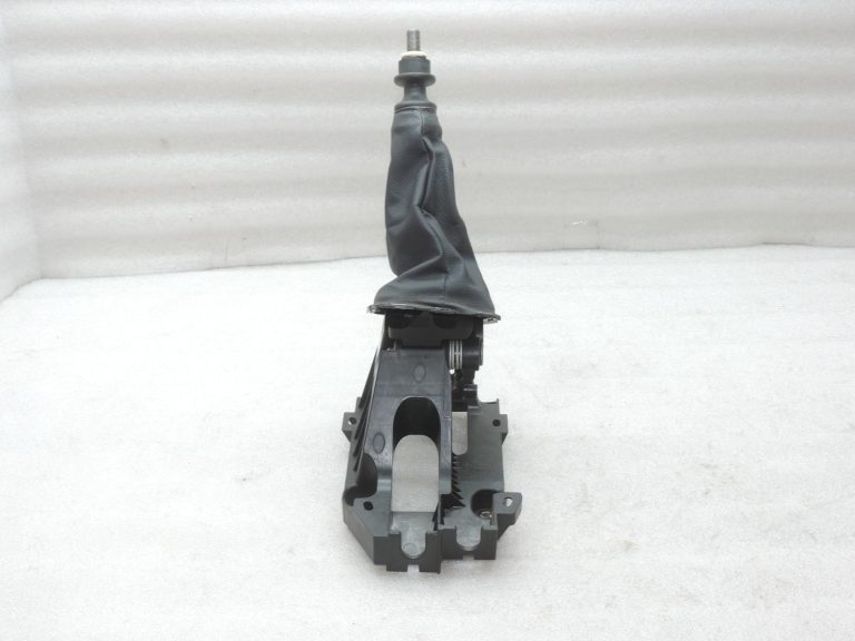 Oriģinālā 2005-2020 Toyota Yaris P9/P13 6 pakāpju manuālās pārnesumkārbas pārnesumu svira