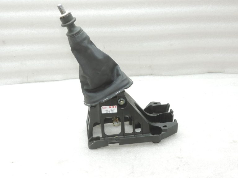 Oriģinālā 2005-2020 Toyota Yaris P9/P13 6 pakāpju manuālās pārnesumkārbas pārnesumu svira