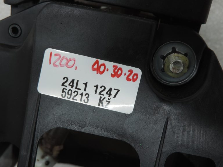 Oriģinālā 2005-2020 Toyota Yaris P9/P13 6 pakāpju manuālās pārnesumkārbas pārnesumu svira