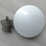 Oriģinālais 2005-2011 Toyota Yaris P9 degvielas uzpildes vāks sudraba krāsā (1E7)