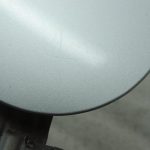 Oriģinālais 2005-2011 Toyota Yaris P9 degvielas uzpildes vāks sudraba krāsā (1E7)