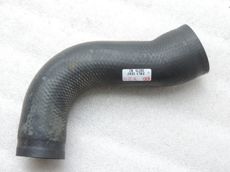 Oriģinālā Toyota RAV4 XA30 2.2 D4D (2ADFTV) uzpildes gaisa šļūtene 1734326040