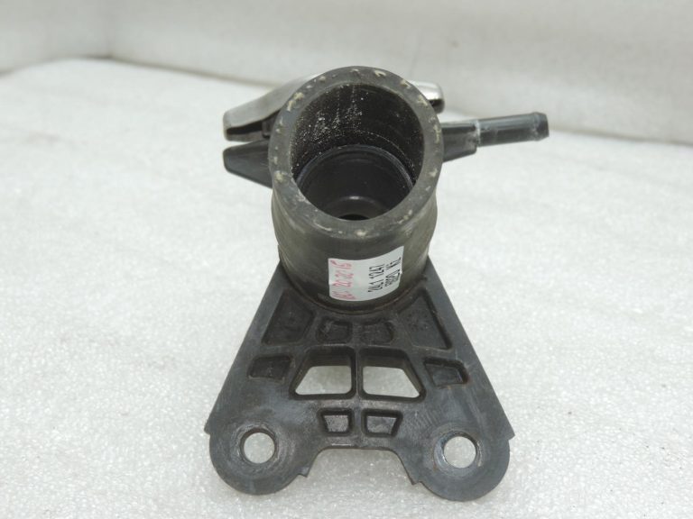 Oriģinālā 2005-2020 Toyota Yaris P9/P13 1.0/1.3 VVT-i radiatora ūdens uzpildes caurule