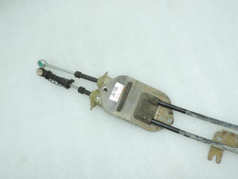 Oriģinālā 2005-2011 Toyota Yaris P9 1.3 VVT-i 5 pakāpju manuālās pārnesumkārbas pārslēgšanas trose