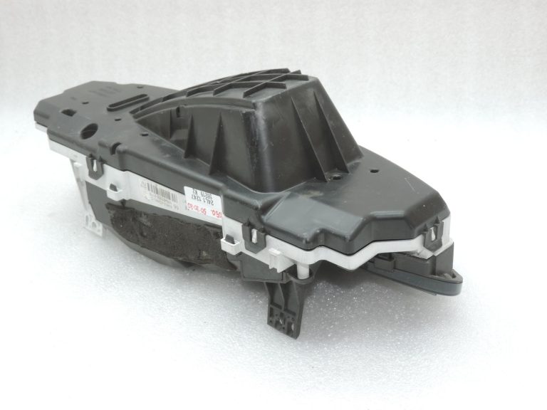 Oriģinālais 2005-2011 Toyota Yaris P9 benzīna instrumentu klastera spidometrs 838000D660