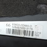 Oriģinālais 2005-2011 Toyota Yaris P9 benzīna instrumentu klastera spidometrs 838000D660