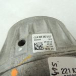 Oriģinālā aprīkojuma Mercedes Benz W205 M651 motora stiprinājums labajā pusē, motora amortizators A2052406717