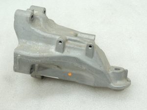Oriģinālā aprīkojuma Mercedes Benz W205 M651 Dzinēja stiprinājums pa labi Dzinēja stiprinājums A6512234304