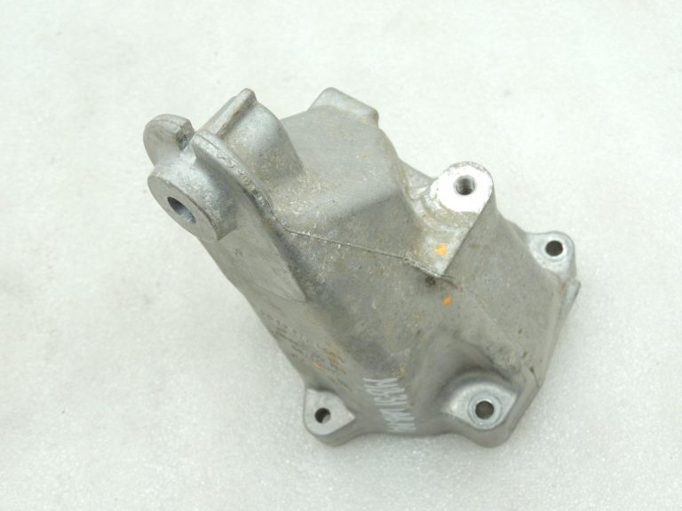 Oriģinālā aprīkojuma Mercedes Benz W205 M651 Dzinēja stiprinājums pa labi Dzinēja stiprinājums A6512234304