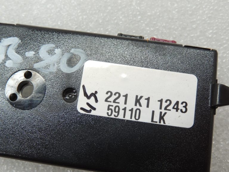 Oriģinālais BMW F31 F31LCI AM/FM antenas pastiprinātājs 9231514 65209231514