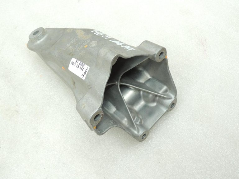 Oriģinālā aprīkojuma Mercedes Benz W205 M651 Dzinēja stiprinājums pa labi Dzinēja stiprinājums A6512234304