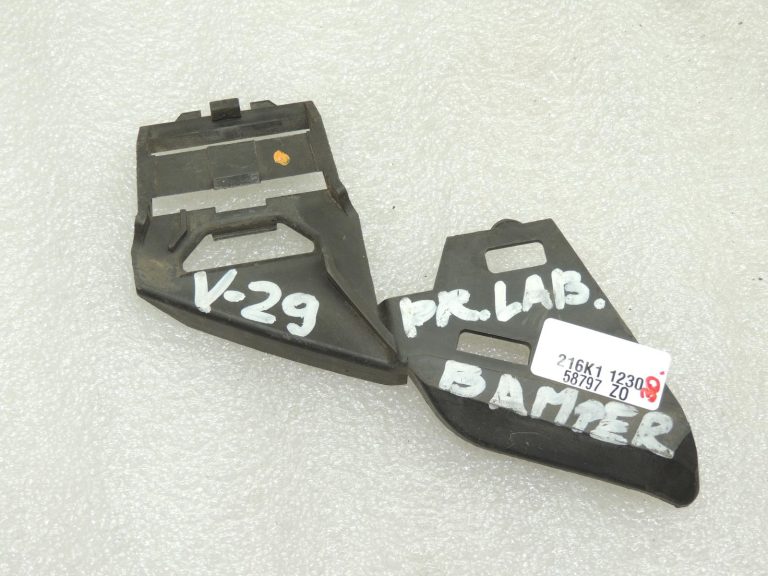 Volvo S40 Priekšējā labā luktura kronšteins 30678262