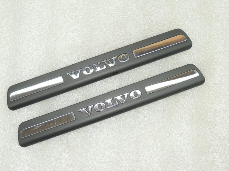 Volvo S80 aizmugurējo durvju sliekšņu apdares komplekts 8659961, 09178406