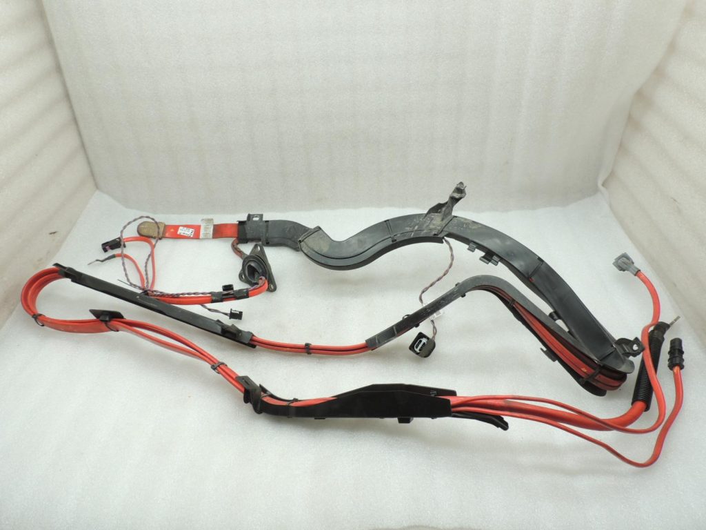 OE BMW 5 Series F10 F11 F06 Underbody battery cable plus 61129150990