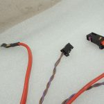 Oriģinālais BMW 5. sērijas F10 F11 F06 akumulatora apakšdaļas kabelis plus 61129150990