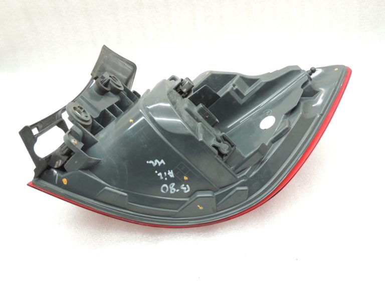 Oriģinālā BMW F30LCI Facelift aizmugurējais kreisais ārējais lukturis 63217372209 7372209