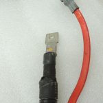 Oriģinālais BMW 5. sērijas F10 F11 F06 akumulatora apakšdaļas kabelis plus 61129150990