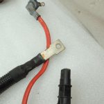 Oriģinālais BMW 5. sērijas F10 F11 F06 akumulatora apakšdaļas kabelis plus 61129150990