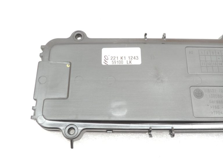 Oriģinālais BMW F31 F31LCI dažādības antenas vāciņš 51317263164