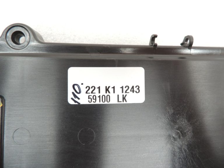 Oriģinālais BMW F31 F31LCI dažādības antenas vāciņš 51317263164