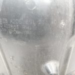 Oriģinālā Mercedes C-klases W205 priekšējā labās riteņu arkas uzlikas aizmugurējā daļa A2056912800