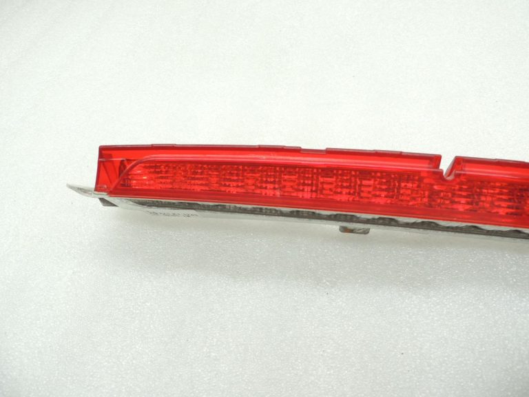 Oriģinālā BMW F31 F31LCI trešais bremžu lukturis 63257260545 7260545
