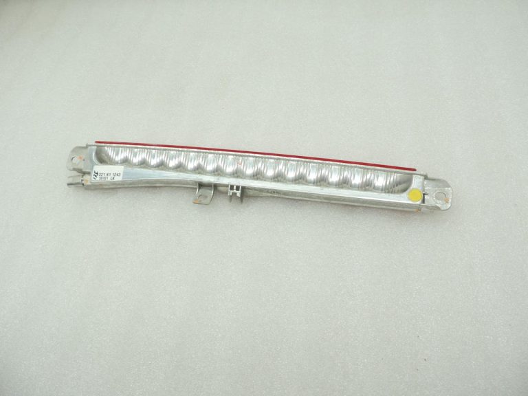 Oriģinālā BMW F31 F31LCI trešais bremžu lukturis 63257260545 7260545