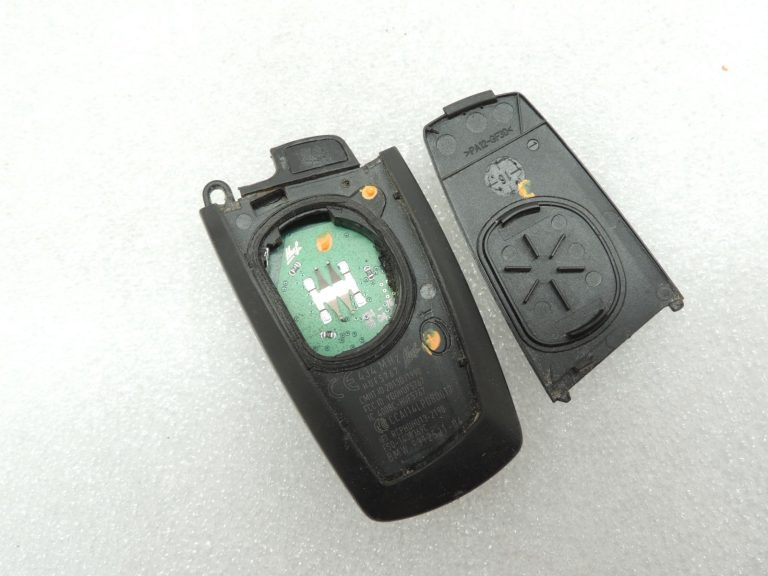 Oriģinālā BMW F30 F31 F32 F32 F34 F33 F33 F36 F20 aizdedzes atslēgas karte 434 MHz