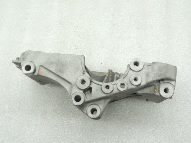 OEM BMW F20 F21 F21 F22 F22 F30 F31 F34 B47 Bloka kronšteins Bloka kronšteins 11167619250