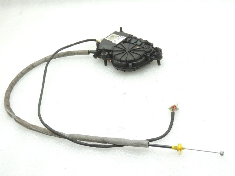 Oriģinālā BMW F31 F34 F36 aizmugurējo durvju servo bloķēšanas piedziņa 51247269516 7269516