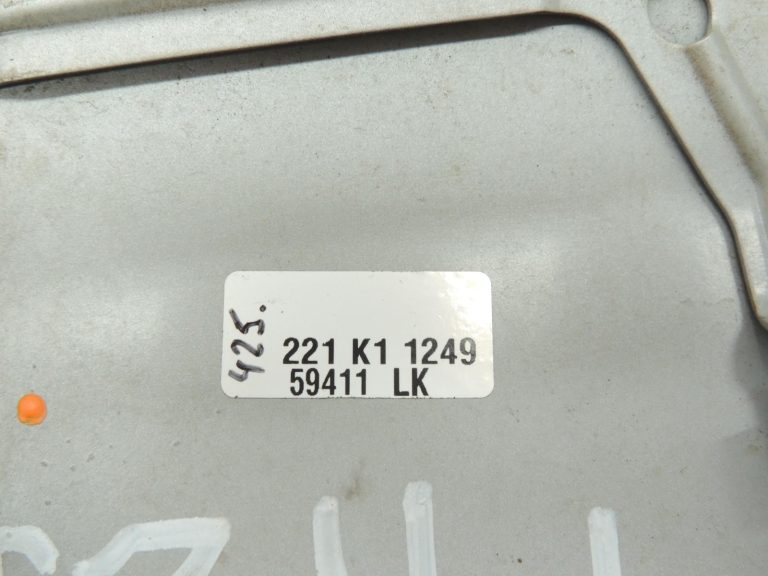 Mitsubishi Pajero V73W V74W V75W V78W Degvielas uzpildes tvertnes vāciņš A69C