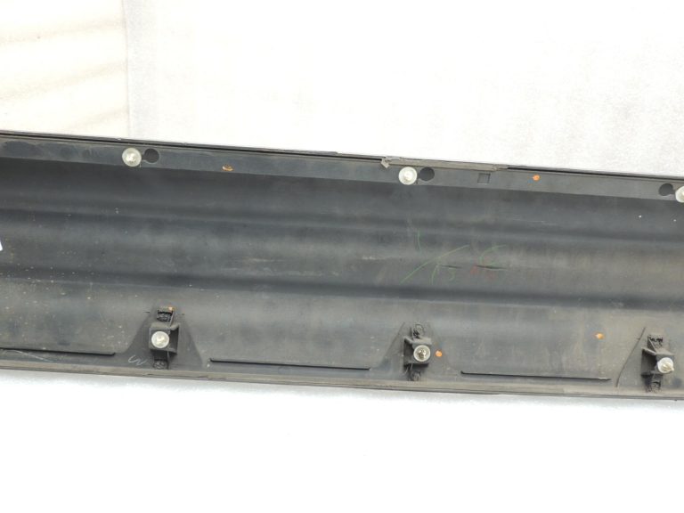 Mitsubishi Pajero V6 Īsā durvju līstes MR608824