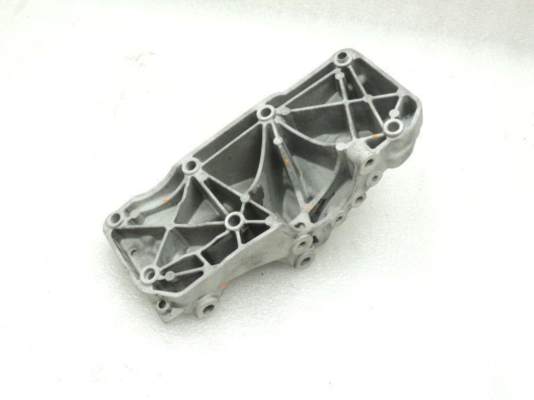 OEM BMW F20 F21 F21 F22 F22 F30 F31 F34 B47 Bloka kronšteins Bloka kronšteins 11167619250