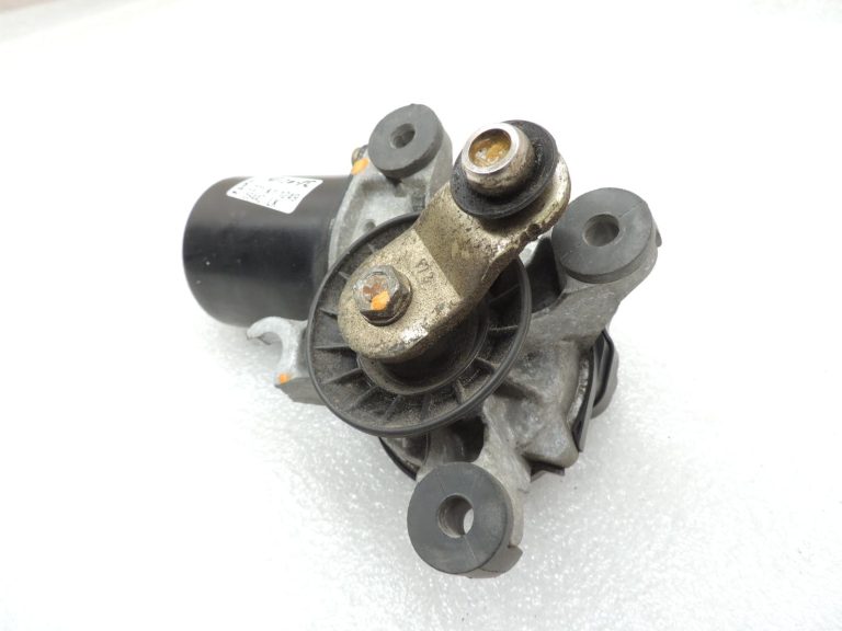 Mitsubishi Pajero V7 V6 V8 V8 V9 Priekšējā stikla tīrītāja motors MR388038