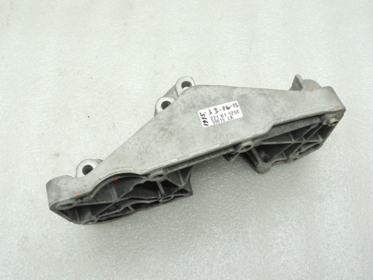 OEM BMW F20 F21 F21 F22 F22 F30 F31 F34 B47 Bloka kronšteins Bloka kronšteins 11167619250