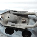 Oriģinālā 2004-2009 Toyota Corolla Verso AR10 motora stiprinājuma šķērssijas konstrukcija