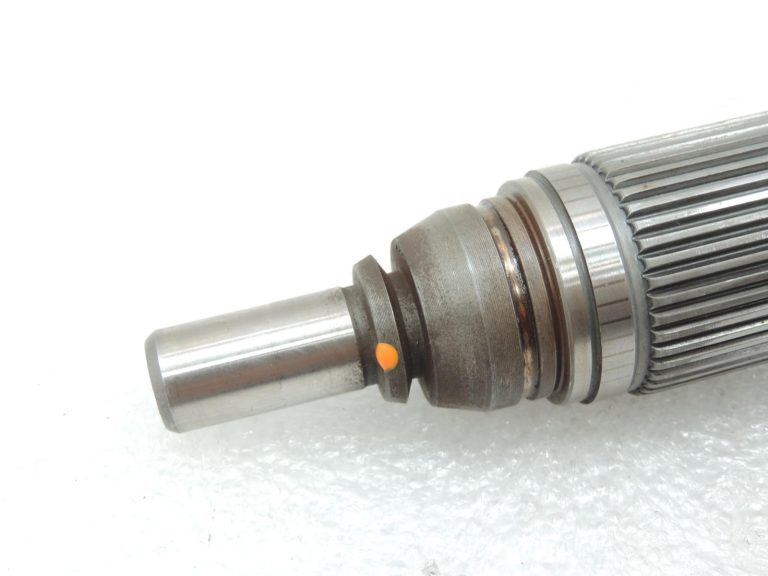 Oriģinālās BMW X3 E83 ATC400 pārnesumkārbas galvenās vārpstas 27107526278, 7526278