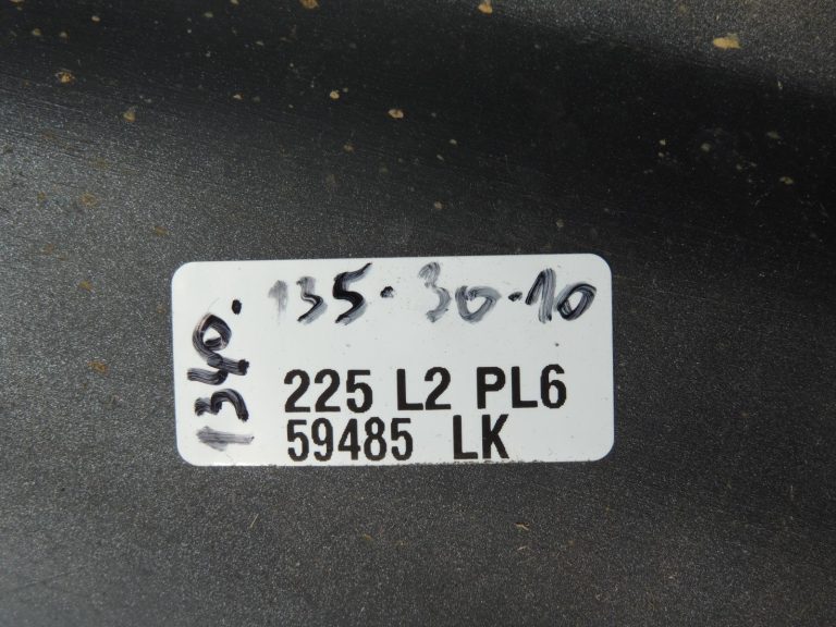 Mitsubishi Pajero V6 Īsā durvju līstes MR608824