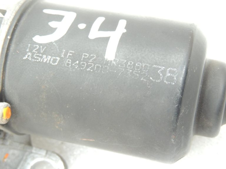 Mitsubishi Pajero V7 V6 V8 V8 V9 Priekšējā stikla tīrītāja motors MR388038