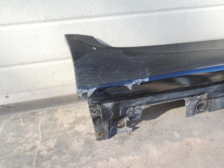 Oriģinālā BMW 5. sērijas F10 F11 sānu svārki labajā pusē BLACK II 668